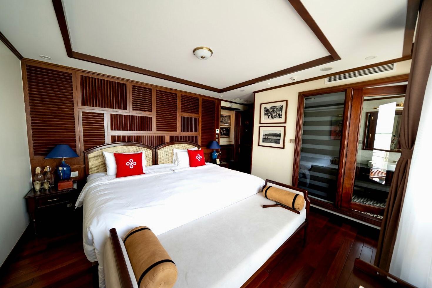 Suite with red accents